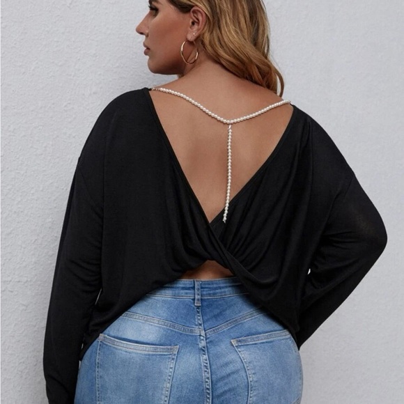 Plus twist back tee - Picture 3 of 3